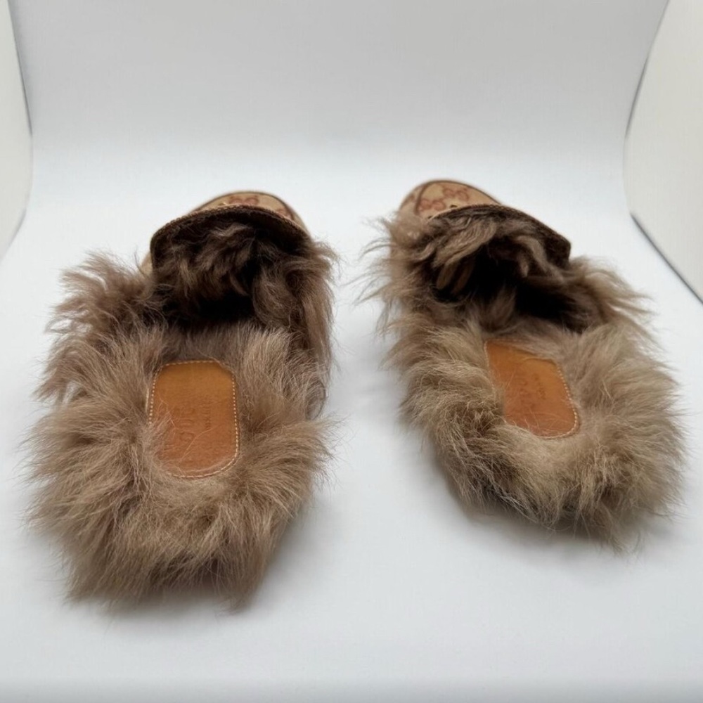 💯GUCCI Monogram Brown and Gold FUR Loafers - Picture 4 of 9